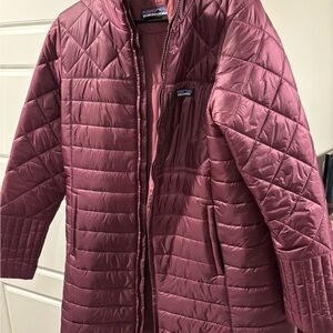 Patagonia Women's Puffer Jacket - Burgundy
